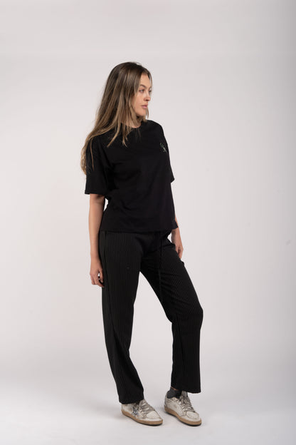 Fear None minimal Tee