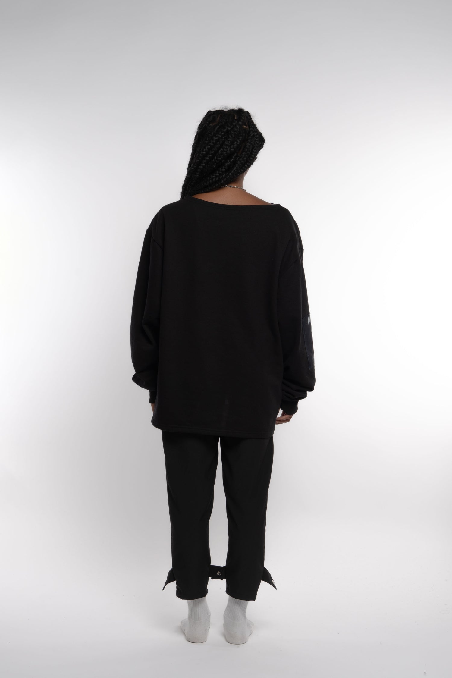 Sudadera negra Hella